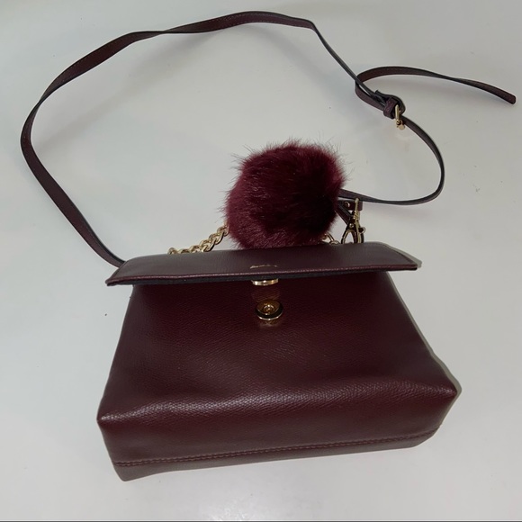Aldo Burgundy Crossbody Purse Gold Tone Accents - Picture 8 of 9
